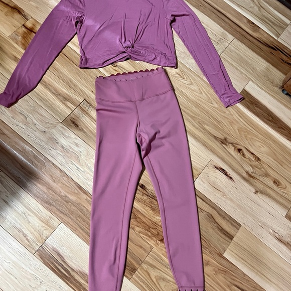 IVL Collective Scallop leggings, Size 4. - Picture 5 of 5